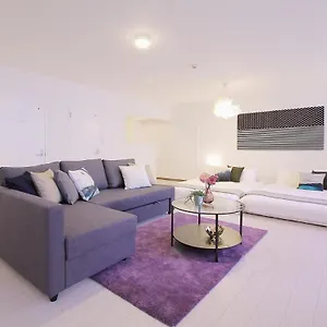 https://beautiful-apartment-for-6people-with-free-wifi-102.hotelsinhiroshima.com