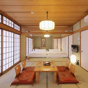 https://3-bedroom-japanese-apartment-for-11-people-201.hotelsinhiroshima.com